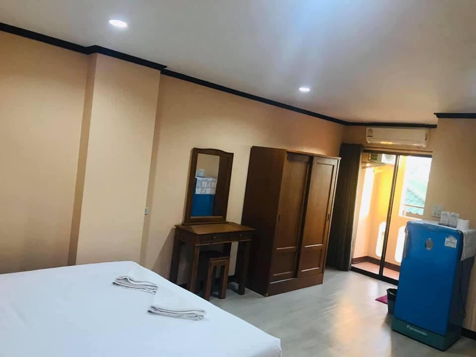 צ'יאנג מאי Bp Grand Hotel מראה חיצוני תמונה