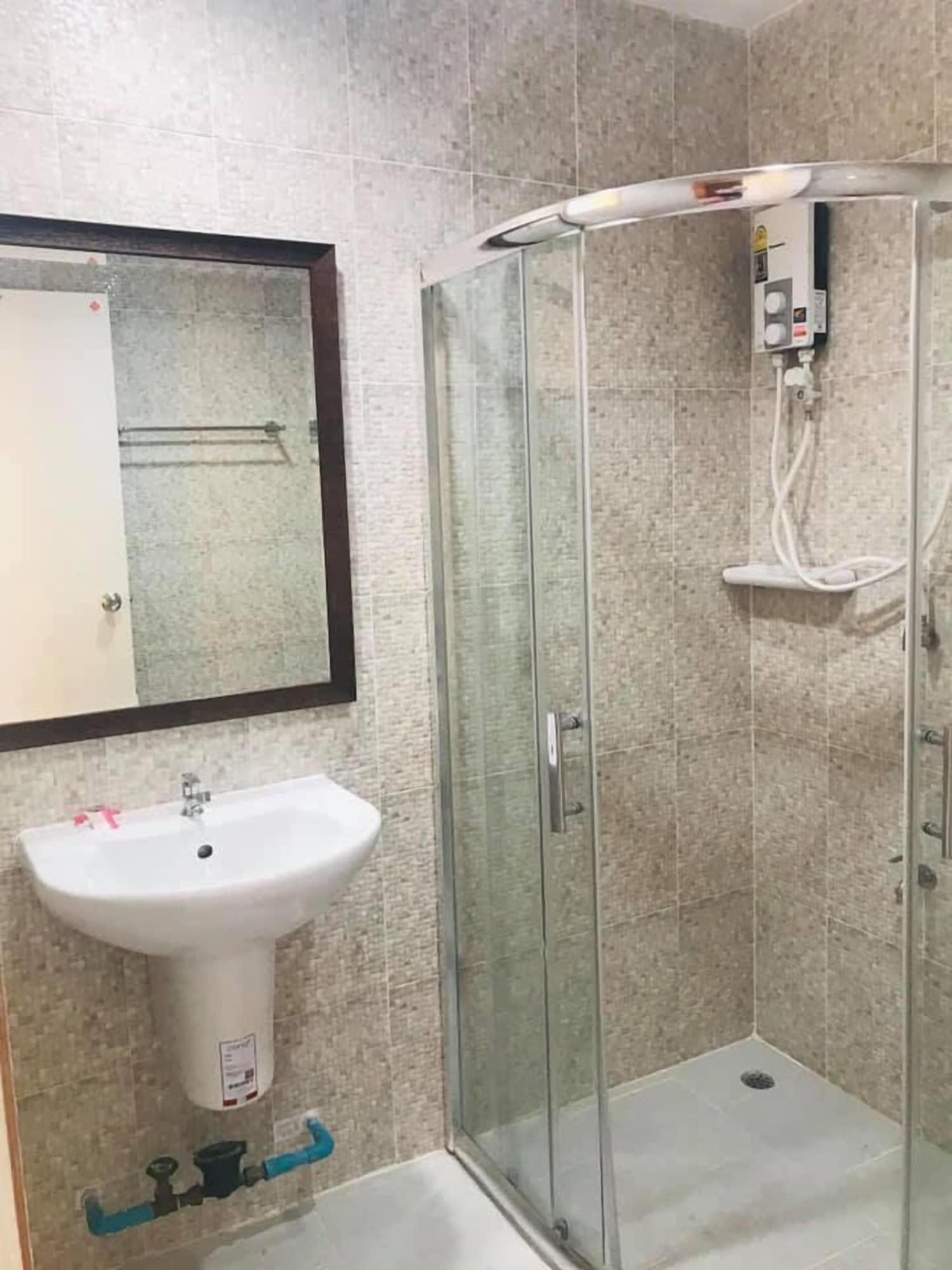 צ'יאנג מאי Bp Grand Hotel מראה חיצוני תמונה