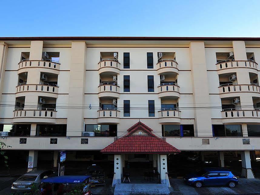 צ'יאנג מאי Bp Grand Hotel מראה חיצוני תמונה